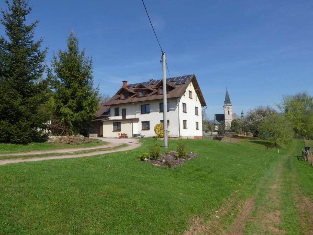 Farma U Sv. Jakuba Dolni Lanov